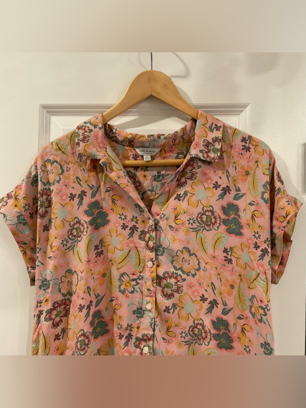 NWOT Lucky Brand 70s Pink Floral Button-Up - Picture 6 of 11